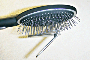 不思議な電動ヘアブラシ TRUE